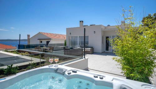 Exclusive Seafront Suite with jacuzzi - Foto 5