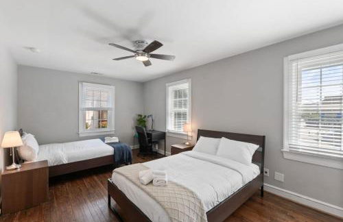 Massive 5BR Historic CozySuites House - Foto 16