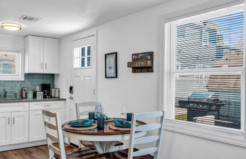 Perfect 2BR Hideaway Just 35 Blocks to Beach & Boards Fire Pit, Grill, Relax - Foto 11