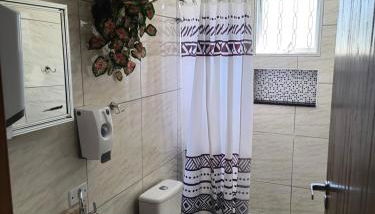 Casa com piscina e churrasqueira - Foto 4, towels, Shower