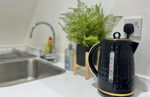 Work stays - FREE Parking - 2-mins to station - Foto 15