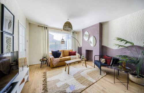 Coventry Spacious Luxury 3 Bed House, Private Parking, Sleeps 8, by EMPOWER HOMES - Foto 7