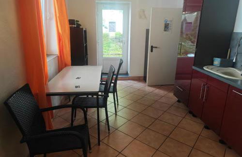 Neu Maisonette Haus jedes Zimmer mit eigenem Bad 7 Betten, Schlafen wie im Hotel mit Einbauküche - Foto 17