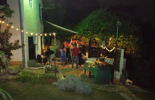 Kuća za odmor Malia sa Spa Hot Tub Jacuzzijem - Nice and Cozy - Free tickets to all City attractions - Foto 40