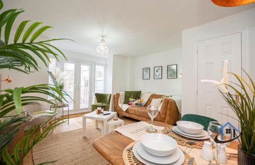 Ironside House, Thrapston king or twin beds, free parking, workspace, corporates, sleeps 8 - Foto 2