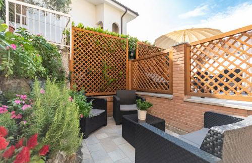 La Roccia Fiorita Appartamento con giardino e Jacuzzi - Foto 6