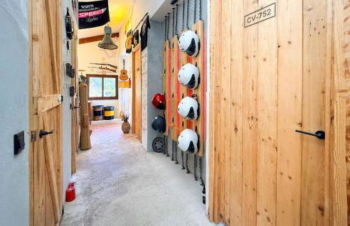 5 Bedroom Awesome Home In Tárbena - Foto 20