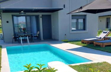 Mythical Olympus Mare Seaside Pool Villas - Foto 19