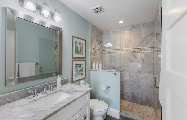 Emerald Bay managed by Beach Retreats - Photo 18