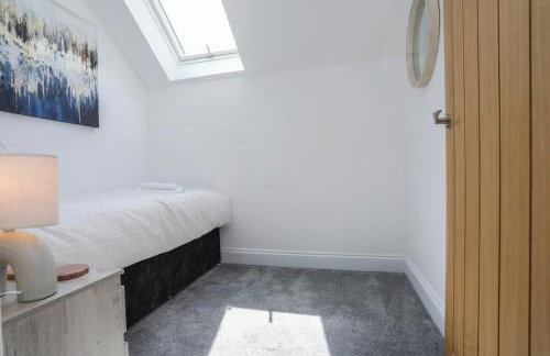 8 Iris Cottage 4-BR Coastal Home in Suffolk - Foto 33