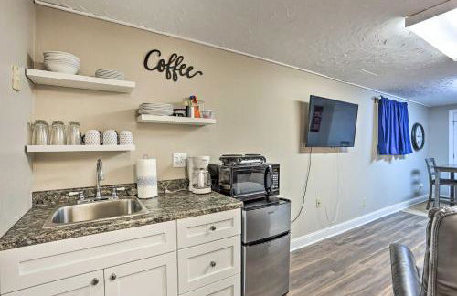 Walk to Main St Sturgis Apt with Grill! - Foto 9