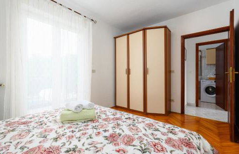 4 Bedroom Stunning Home In Jurani - Foto 21