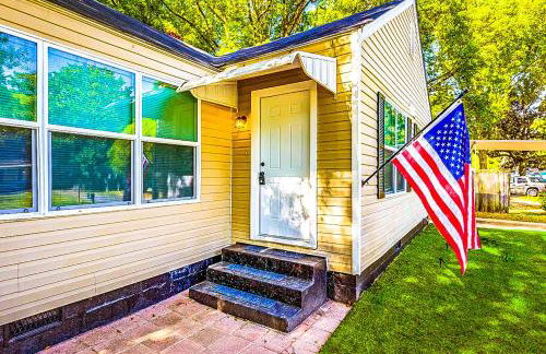 Mid-Town Cave for 6 Guests 3 Bedroom 1 Bath - Foto 2