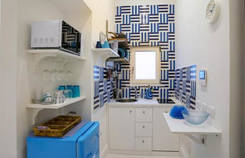 MARILISE - La maison blue private garden & terrace - Photo 20