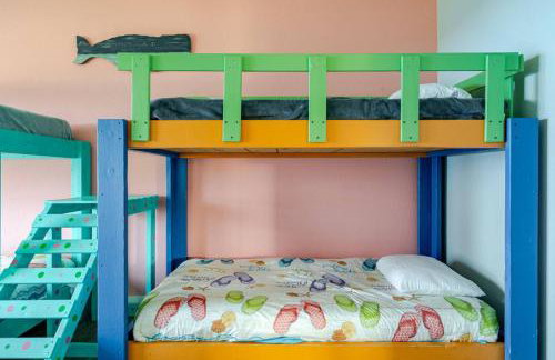 King Bed, Fireplace. Sleeps 8 - Foto 18