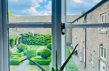 Farmhouse Feels & Peak Views - Foto 26