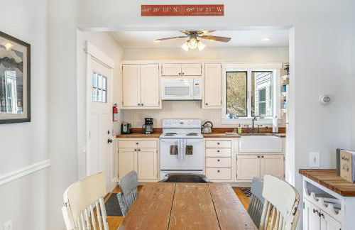 Updated 1900s Home with Fire Pit - Pet Friendly - Foto 5