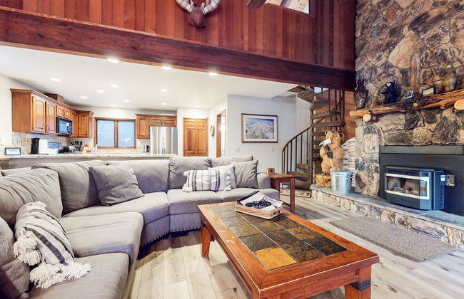 Mammoth Pines #02 - Year-round Activities! - Foto 9