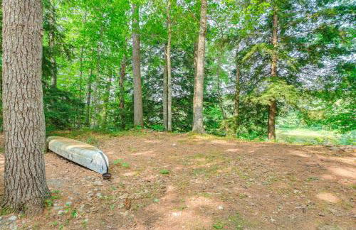 Riverfront Greenbush Studio with Porch and Views! - Foto 25