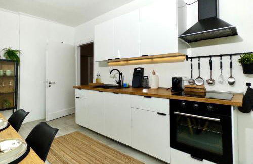 Moderne Wohnung mit Balkon ideal für Familien und Geschäftsreisende - Photo 26