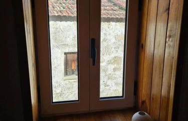 Charming House in Vila Nova de Foz Côa with Private Entrance - Foto 8