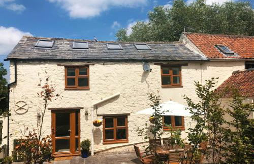 Idyllic country cottage near Wells - Photo 1