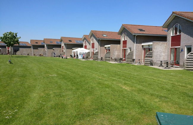 Nice House With a Dishwasher, Located in Friesland - Foto 20