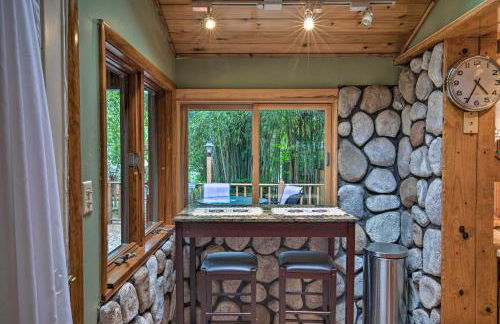 Remote Long Island Lakefront Cabin with Deck and Grill - Foto 8