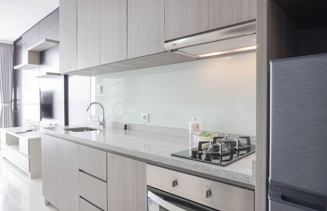 Stunning And Comfy 1Br At Ciputra World 2 Apartment - Foto 9