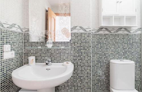 Casa Grande con Piscina Barbacoa cerca de la Playa con Aire Acondicionado Centralizado - Photo 76