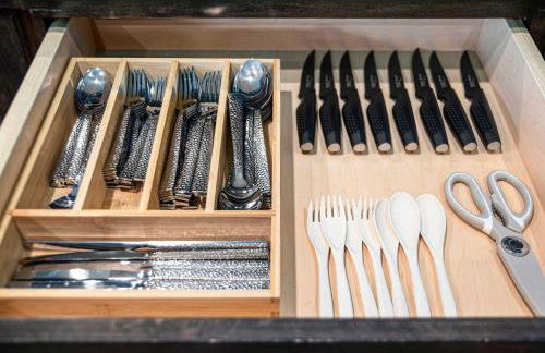 Luxury Stay with Golf Simulator and 3 King Bedrooms - Foto 73