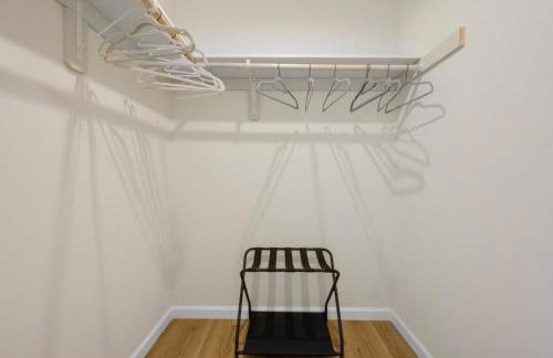 Spacious House in Prime Location - Photo 71