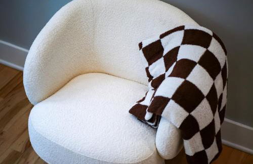 The Modern Boho Brick Loft - Foto 20