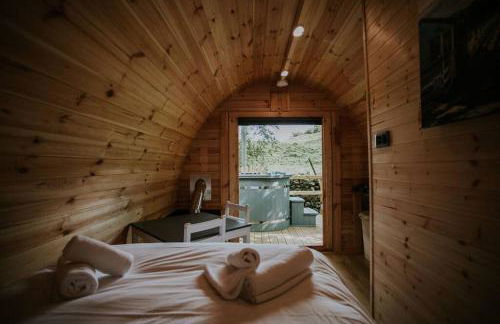 Ash Cabin with Hot Tub - Foto 7