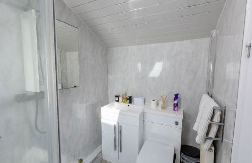 Spacious 3 Bedroom Home In Glasgow - Free Parking - Foto 13