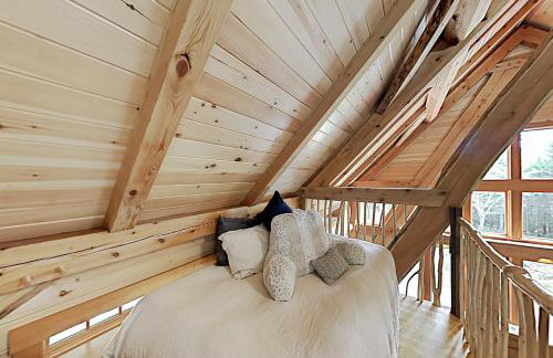 The Lazy Lumberjack Cottages - Photo 21