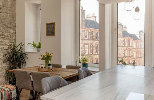 2BD Loft Style Apt - Edinburgh - Free Parking - Pass the Keys - Foto 3