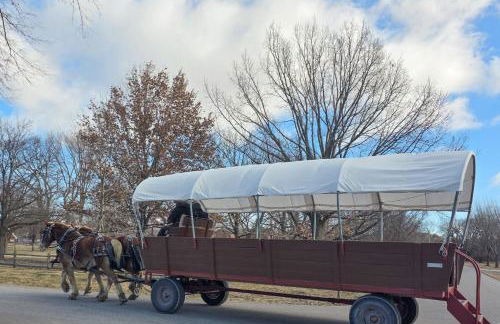 Walk to Nauvoo Temple Remodeled Family Apartment - Foto 29