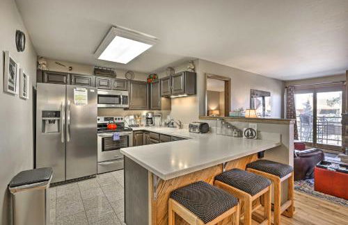 Condo with Balcony and Fireplace in Silverthorne! - Foto 7