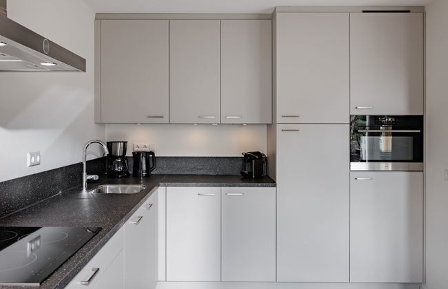 Sunny Dunimar Retreat - Photo 6