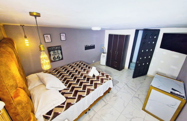 3 PROMO $ 11 Bedrooms with bathrooms Aprtmnt + 2 Jacuzzis and a rooftop pool. @Poblado - Photo $