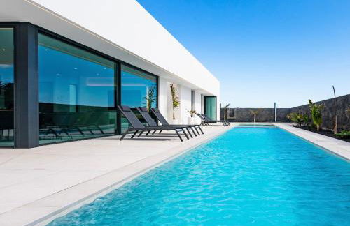 Villa Tenik - Foto 1