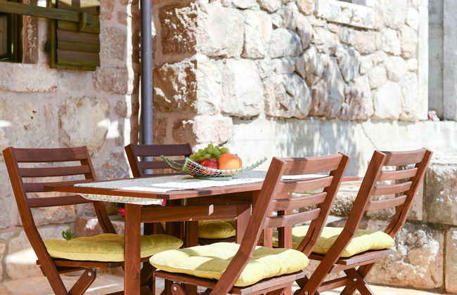 Traditional Stone House Bura - Nature Park Velebit - Foto 18