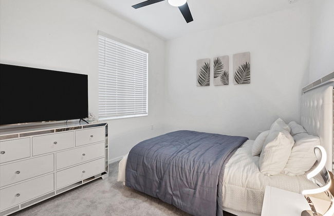 14151 Heritage Landing Blvd - Photo 2