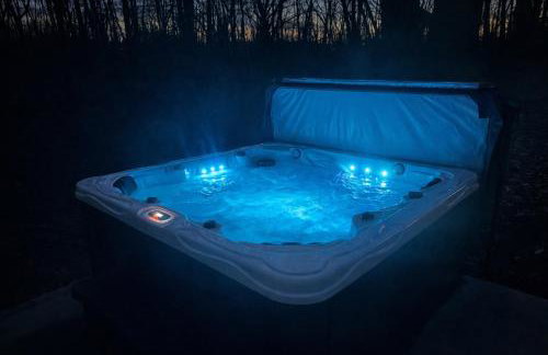 RiverEdge Haven Hot Tub, 5 Beds, Kayaks Near ND - Foto 55