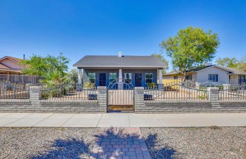 Apartment 2 Mi to Chase Field and PHX Arena! - Photo 23