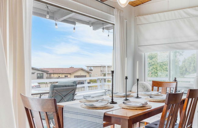 Totally Beachin' Getaway by Avantstay Waterfront - Foto 13