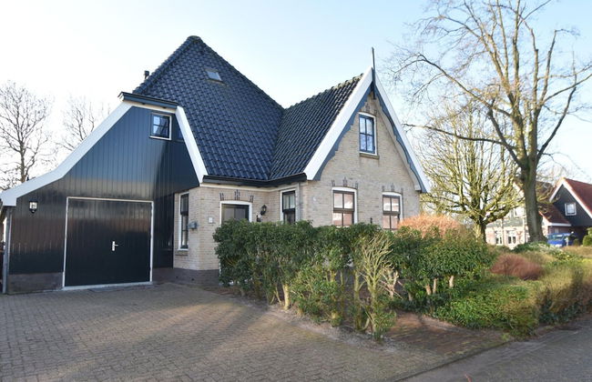 Spacious Holiday Home Close to the sea - Foto 1