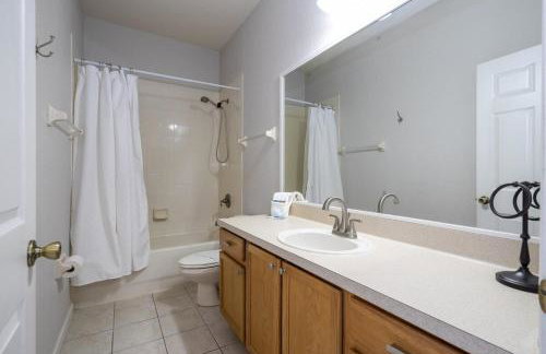 Cozy 4Bd Home Pool & Hot Tub at Trafalgar Resort - Foto 68