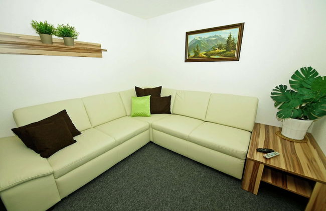 Spacious Holiday Home in Kappl With Terrace - Foto 15